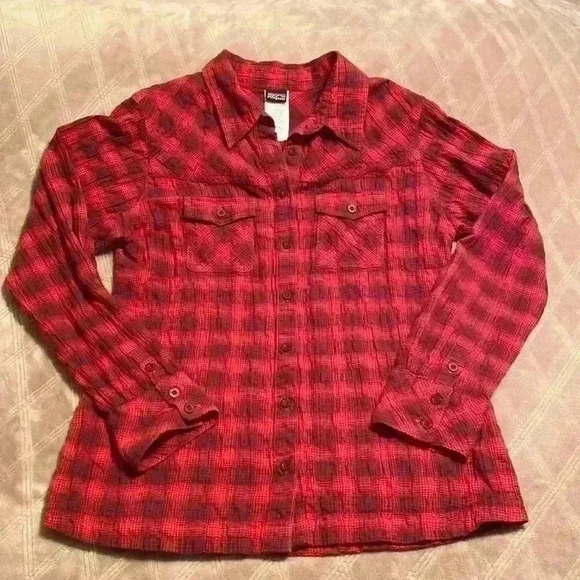 Patagonia Tops - Patagonia Woman’s Red & Black Plaid Cotton Long Sleeve Button Front Shirt Size 4
